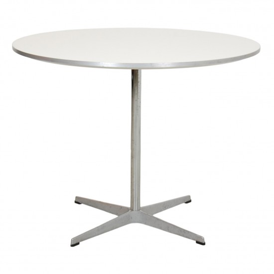 Arne Jacobsen Circular cafe table 90 Cm For Sale CPH Classic